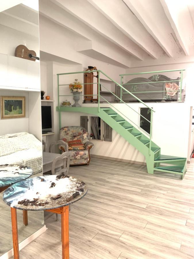 Joli Studio Au Soleil Apartment Menton Exterior foto